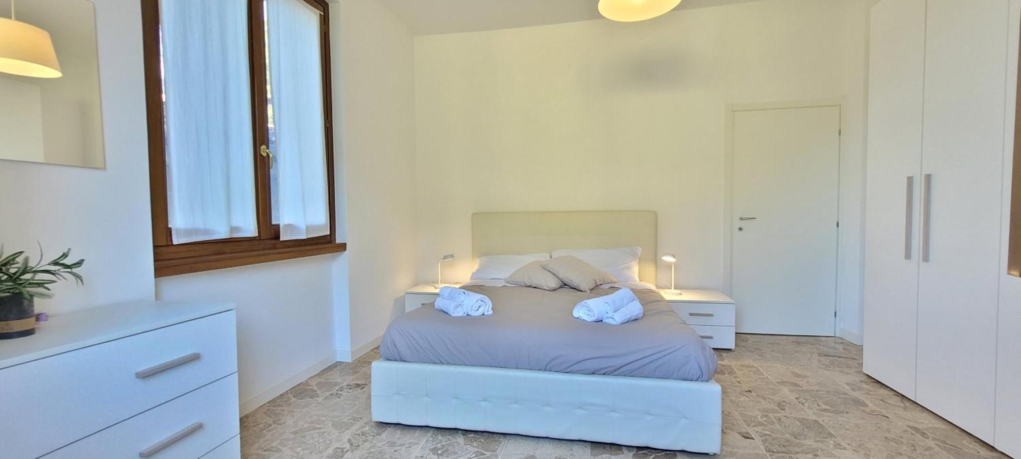 Terrazza Fucinetta Apartment Introbio ภายนอก รูปภาพ