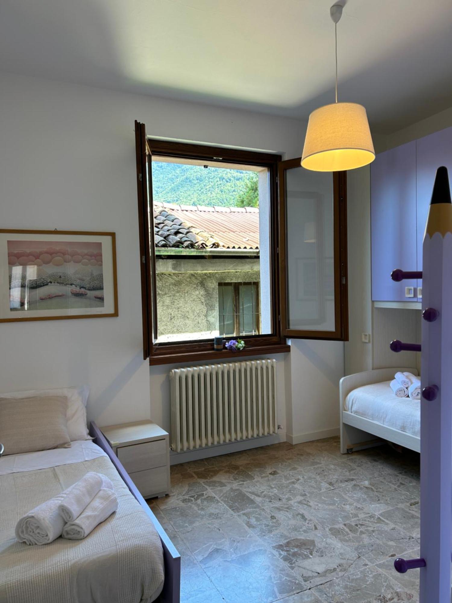 Terrazza Fucinetta Apartment Introbio ภายนอก รูปภาพ